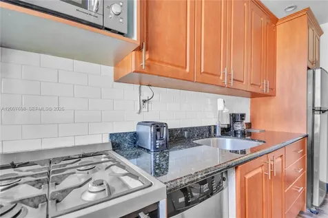 900 16th Street Miami Beach FL 33139