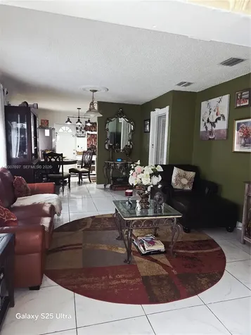 Hallandale Beach FL 33009