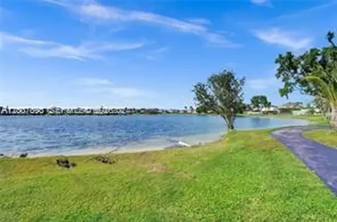 1401 SW 134th Way Pembroke Pines FL 33027