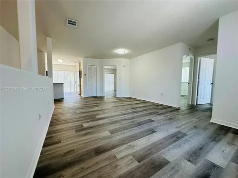 5705 NW 109th Avenue Doral FL 33178