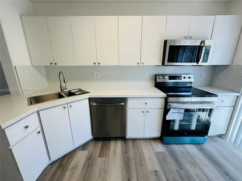 5705 NW 109th Avenue Doral FL 33178