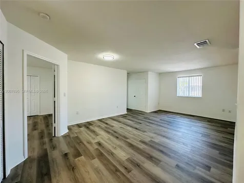 5705 NW 109th Avenue Doral FL 33178