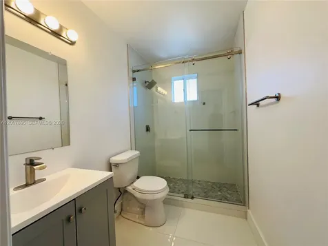 5705 NW 109th Avenue Doral FL 33178