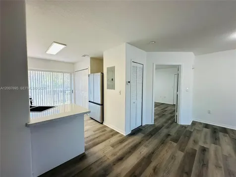 5705 NW 109th Avenue Doral FL 33178