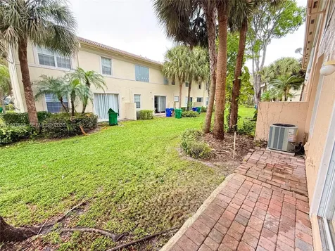 2674 SW 84th Terrace Miramar FL 33025