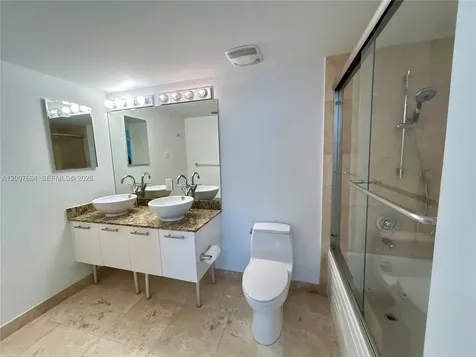 41 SE 5th Street Miami FL 33131