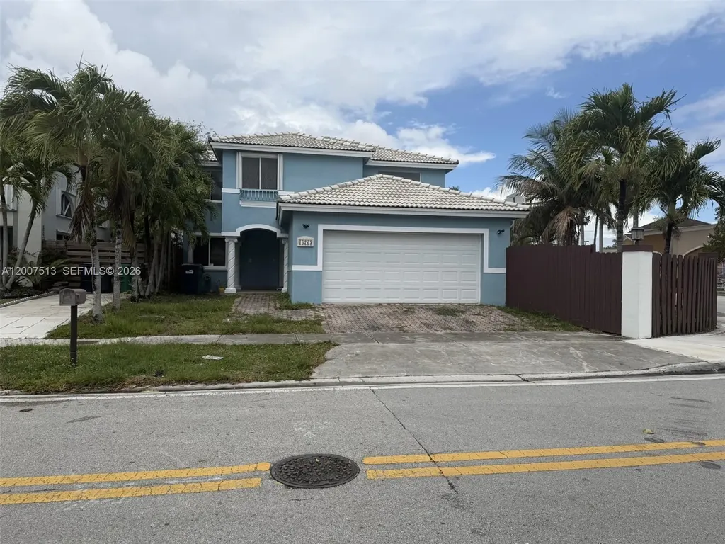 15703 SW 90th Terrace Miami FL 33196