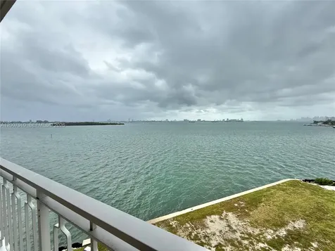 11111 Biscayne Boulevard Miami FL 33181