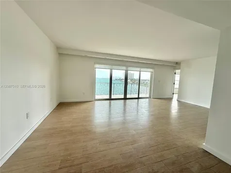 11111 Biscayne Boulevard Miami FL 33181