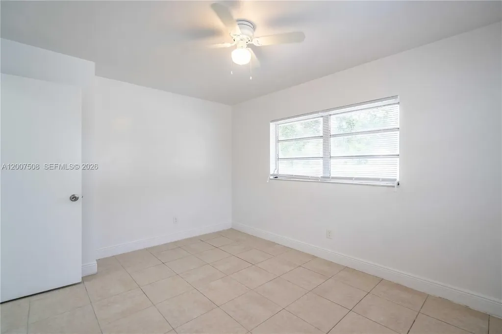 1812 NE 20th Avenue Fort Lauderdale FL 33305