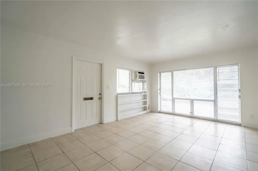 1812 NE 20th Avenue Fort Lauderdale FL 33305