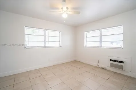 1812 NE 20th Avenue Fort Lauderdale FL 33305