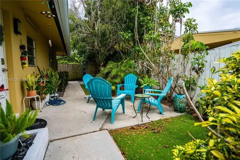 1812 NE 20th Avenue Fort Lauderdale FL 33305