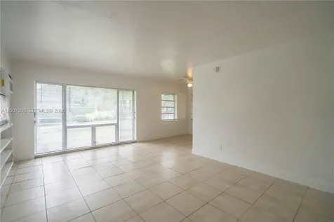 1812 NE 20th Avenue Fort Lauderdale FL 33305