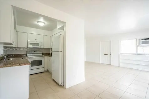 1812 NE 20th Avenue Fort Lauderdale FL 33305