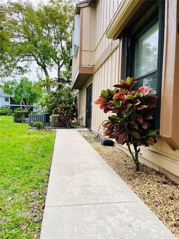 500 Crosswinds Drive Green Acres FL 33413