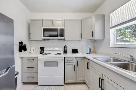 1283 NW 45th Street Miami FL 33142