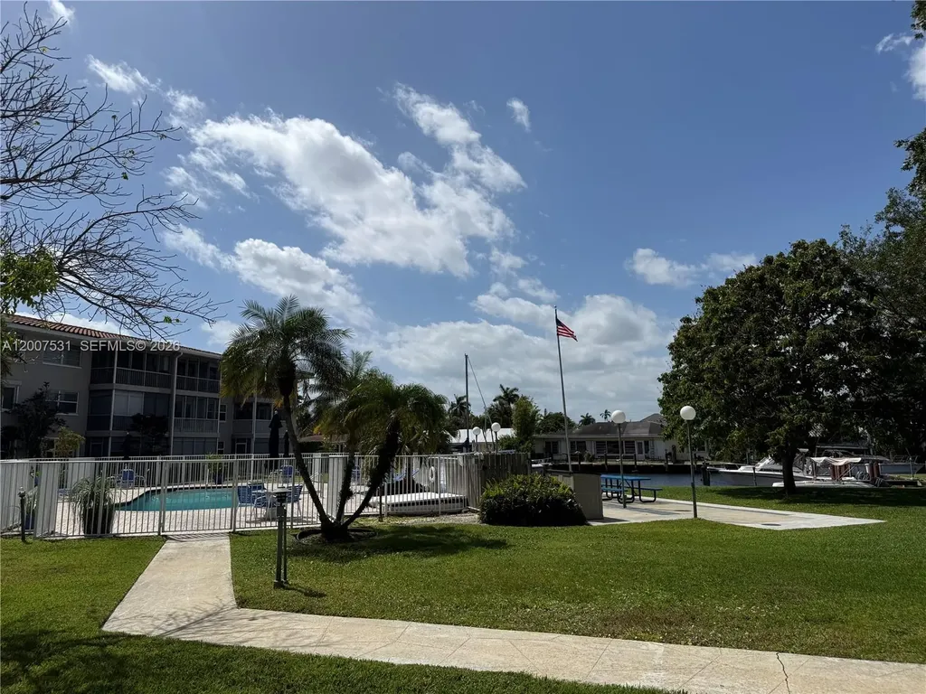 900 SW 12th Street Fort Lauderdale FL 33315