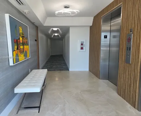 5880 Collins Avenue Miami Beach FL 33140