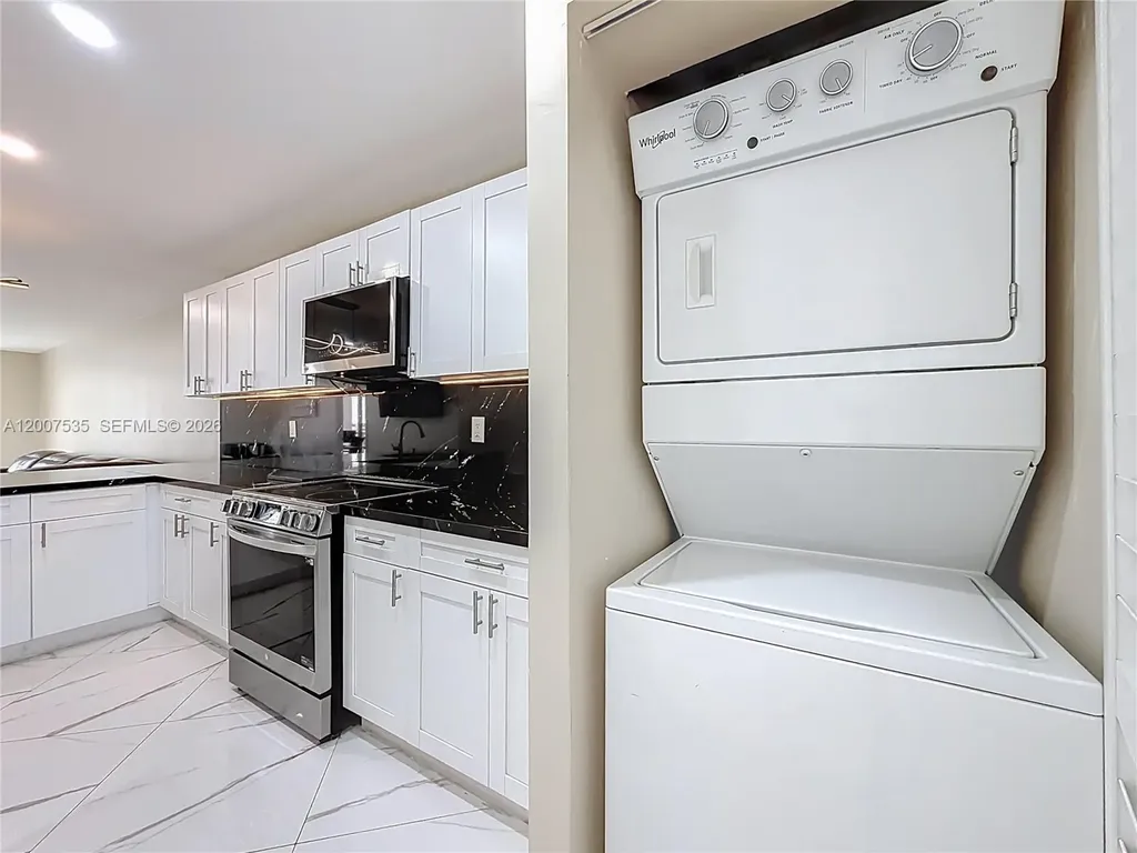 3100 NE 48th Street Fort Lauderdale FL 33308