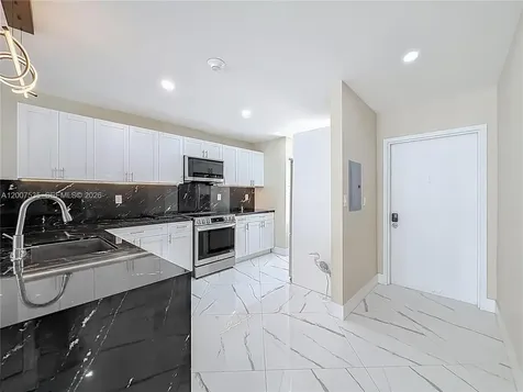 3100 NE 48th Street Fort Lauderdale FL 33308