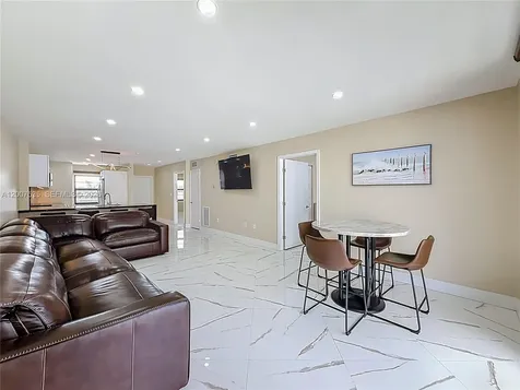 3100 NE 48th Street Fort Lauderdale FL 33308