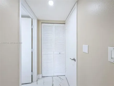 3100 NE 48th Street Fort Lauderdale FL 33308