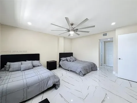 3100 NE 48th Street Fort Lauderdale FL 33308