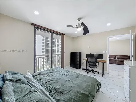 3100 NE 48th Street Fort Lauderdale FL 33308