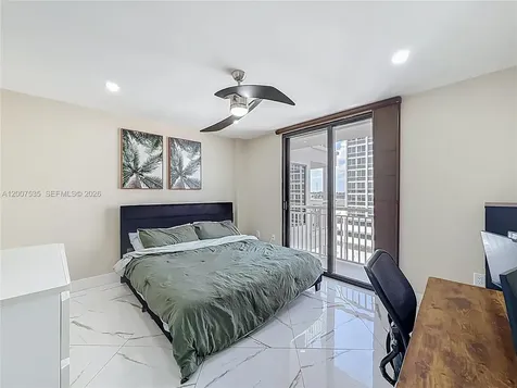 3100 NE 48th Street Fort Lauderdale FL 33308