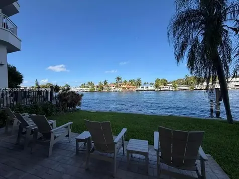 3100 NE 48th Street Fort Lauderdale FL 33308