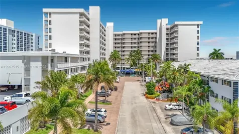3100 NE 48th Street Fort Lauderdale FL 33308