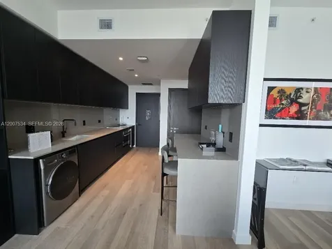 20 NE 11th Street Miami FL 33132