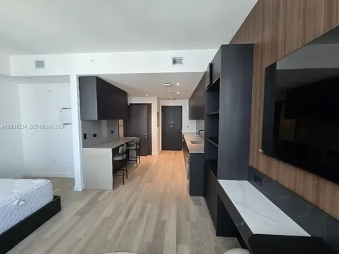 20 NE 11th Street Miami FL 33132