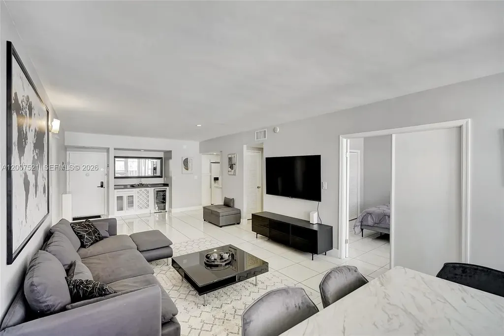 3725 S Ocean Drive Hollywood FL 33019
