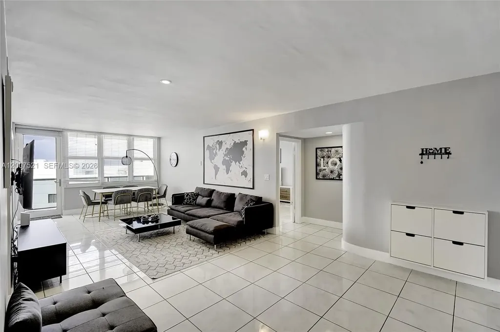 3725 S Ocean Drive Hollywood FL 33019