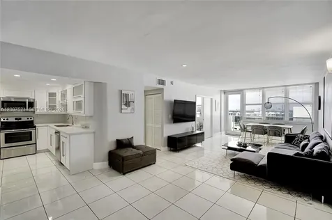 3725 S Ocean Drive Hollywood FL 33019