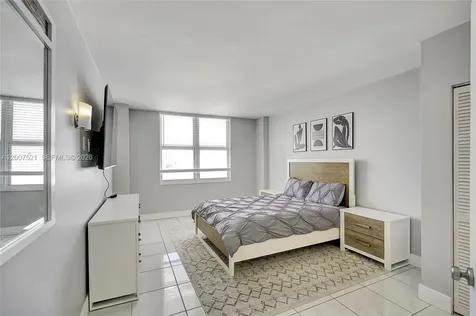3725 S Ocean Drive Hollywood FL 33019