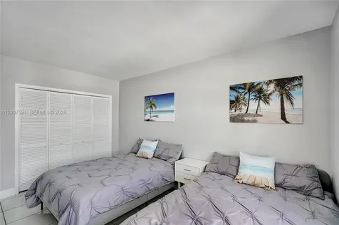 3725 S Ocean Drive Hollywood FL 33019