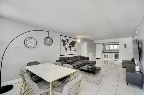 3725 S Ocean Drive Hollywood FL 33019