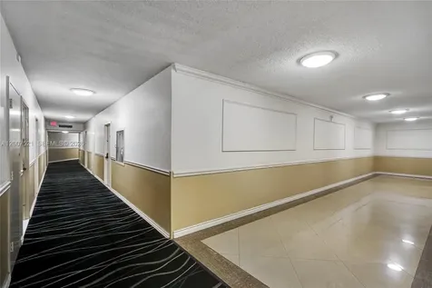 3725 S Ocean Drive Hollywood FL 33019