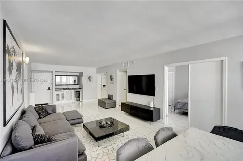 3725 S Ocean Drive Hollywood FL 33019