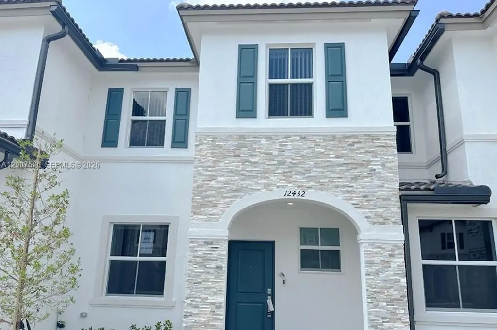 12428 NW 23rd Court Miami FL 33167