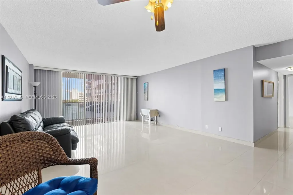 3800 S Ocean Drive Hollywood FL 33019
