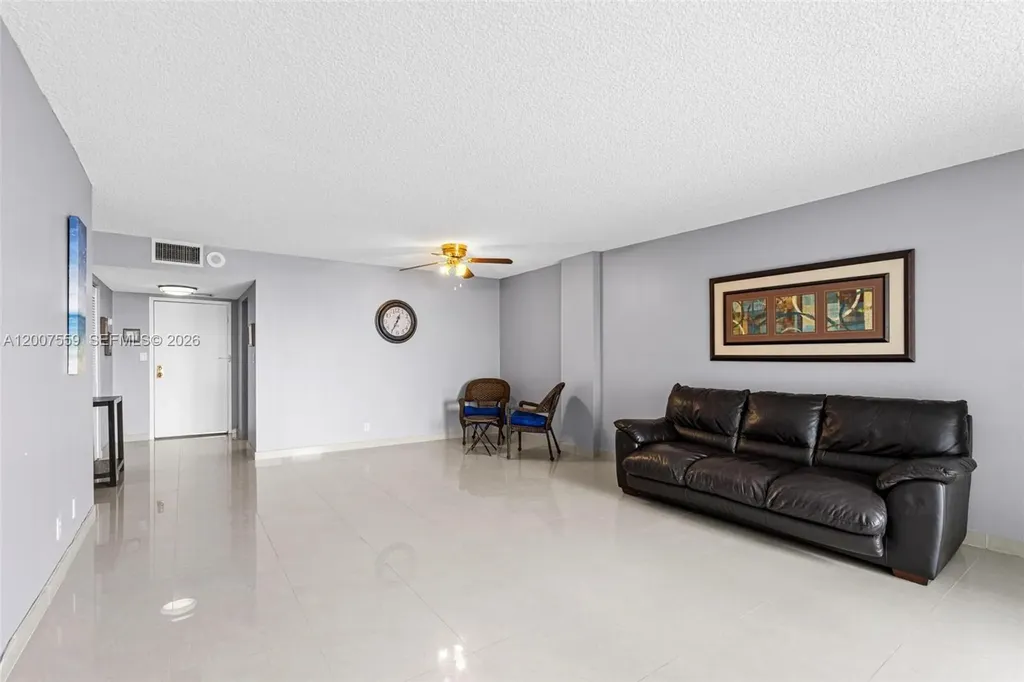 3800 S Ocean Drive Hollywood FL 33019