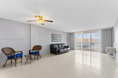 3800 S Ocean Drive Hollywood FL 33019