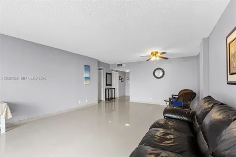 3800 S Ocean Drive Hollywood FL 33019