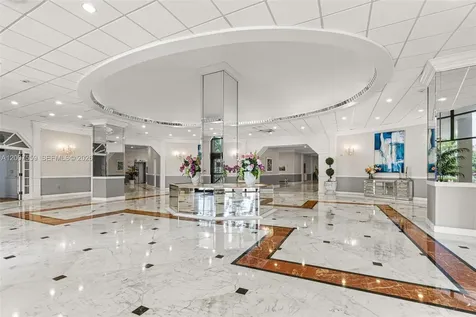 3800 S Ocean Drive Hollywood FL 33019