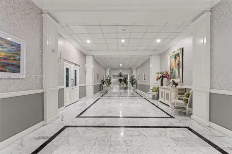 3800 S Ocean Drive Hollywood FL 33019