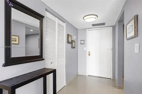 3800 S Ocean Drive Hollywood FL 33019